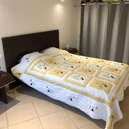 Chez Roger Et Danielle